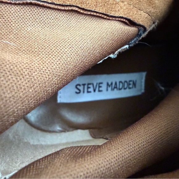 NWT Steve Madden Brown Suede Ankle Booties - Picture 5 of 6